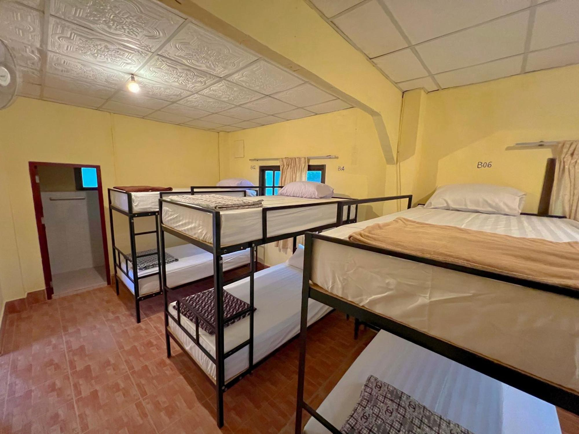 Easy Go Backpacker Hostel Vang Vieng Zewnętrze zdjęcie