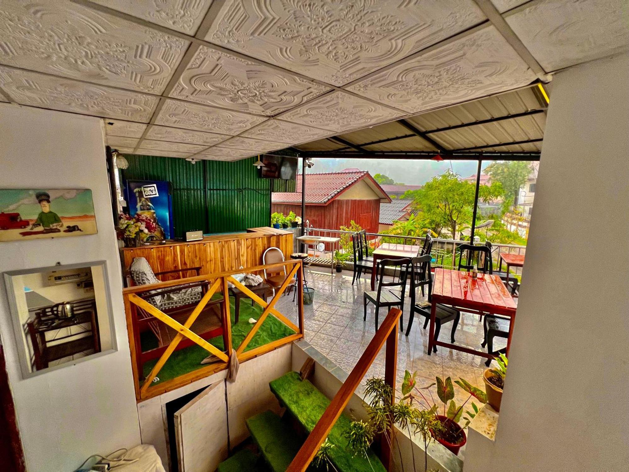 Easy Go Backpacker Hostel Vang Vieng Zewnętrze zdjęcie