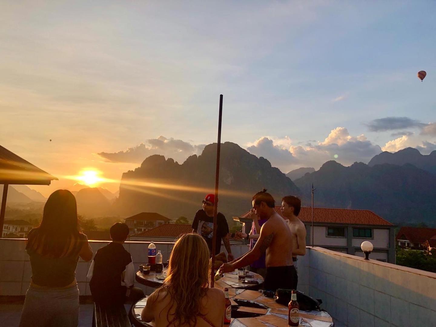 Easy Go Backpacker Hostel Vang Vieng Zewnętrze zdjęcie
