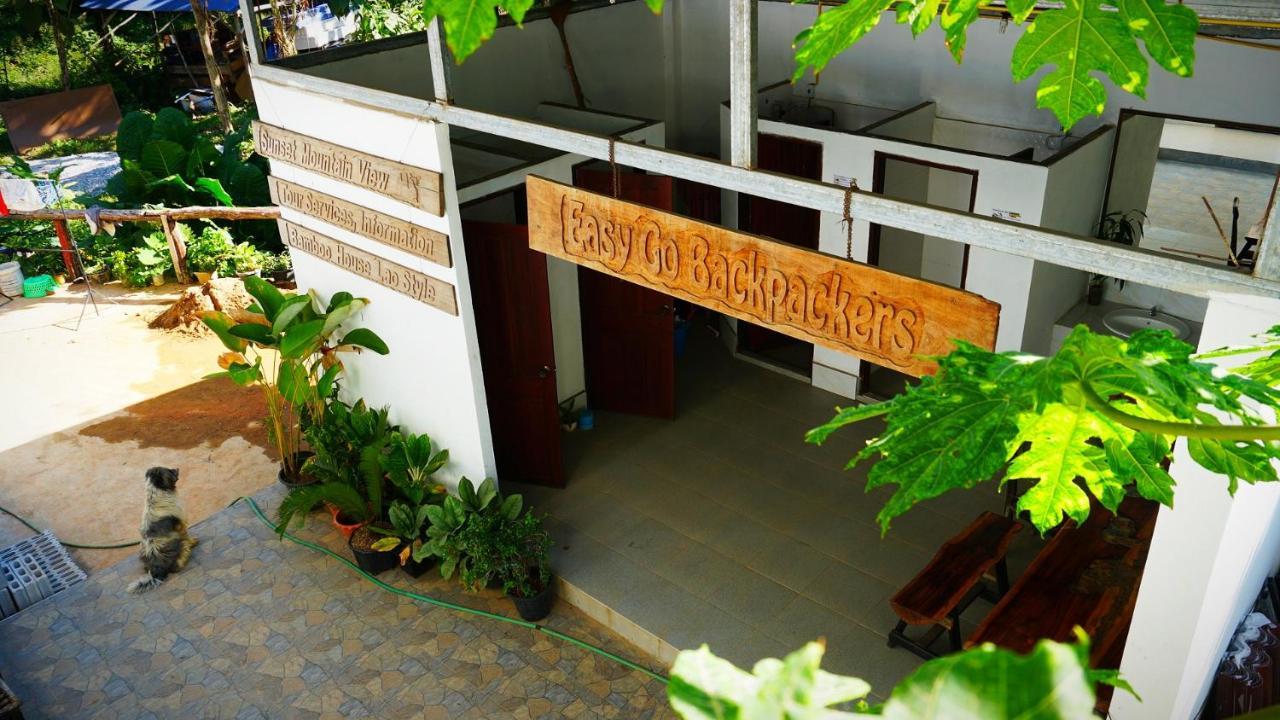 Easy Go Backpacker Hostel Vang Vieng Zewnętrze zdjęcie